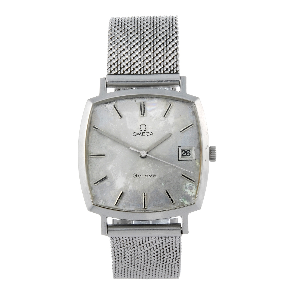 OMEGA - a gentleman's GenÞve bracelet watch. Stainless steel case. Numbered 132.0052. Signed