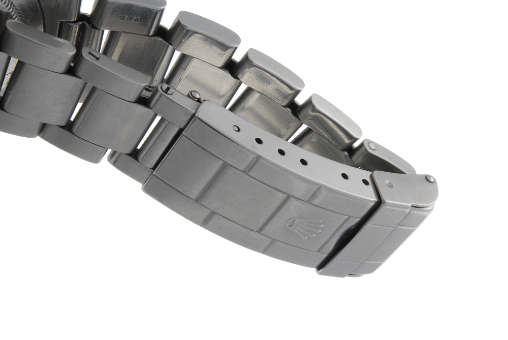 ROLEX - a gentleman's Oyster Perpetual Date Submariner bracelet watch. Circa 1984. Stainless steel - Image 4 of 4