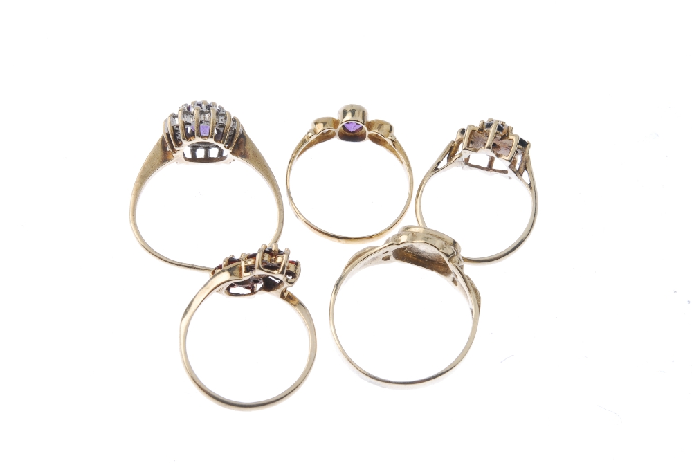 A selection of five 9ct gold gem-set rings. To include a Blue John single-stone ring, an opal and - Image 3 of 3