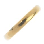A 1930s 22ct gold band ring. Hallmarks for Birmingham, 1938. Weight 3.8gms. Overall condition
