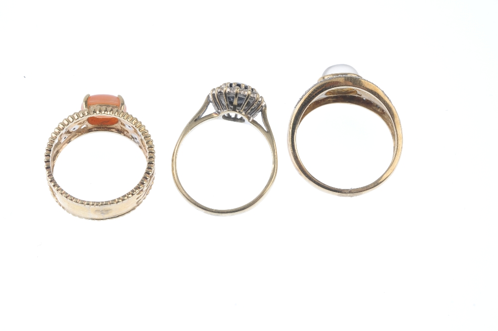 A selection of three 9ct gold gem-set dress rings. To include a sapphire and diamond cluster ring, a - Image 4 of 4