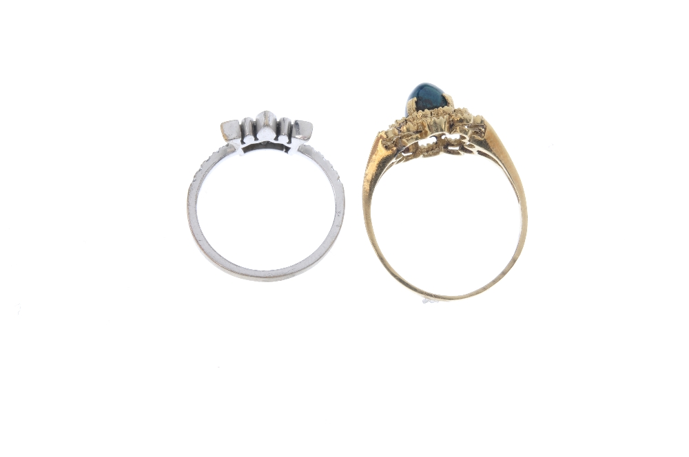 A paste crown ring and a hard-stone single-stone ring. The first designed as a crown set - Image 4 of 4