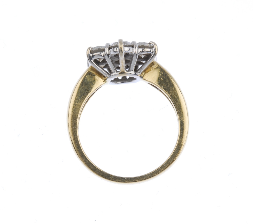 (163989) An 18ct gold diamond cluster ring. Of floral design, the brilliant-cut diamond cluster to - Image 3 of 4