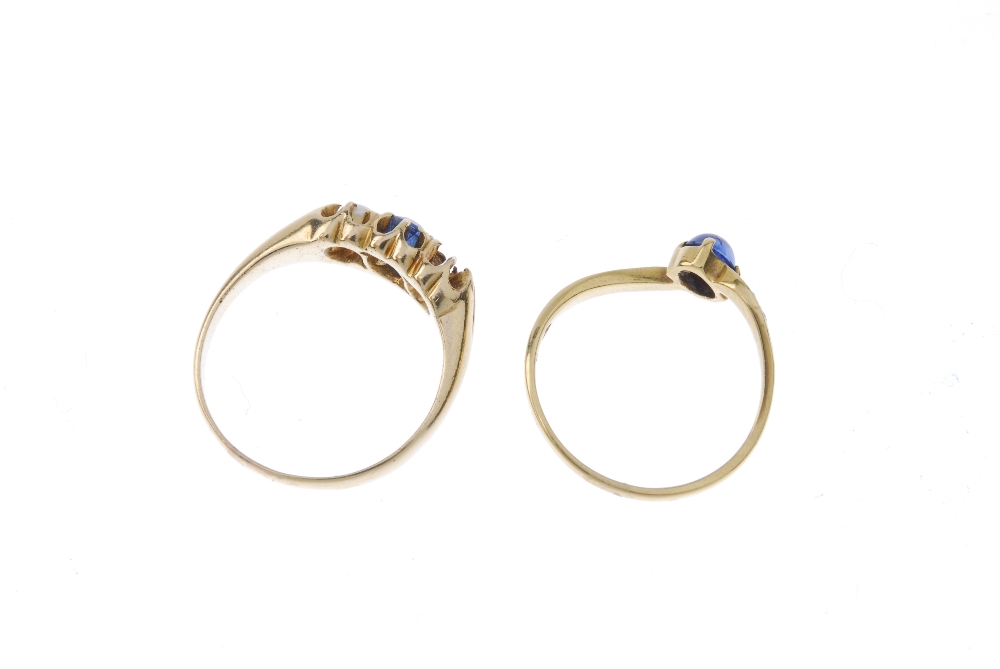 Two 18ct gold sapphire and gem-set dress rings. To include an oval-shape sapphire and split pearl - Image 4 of 4