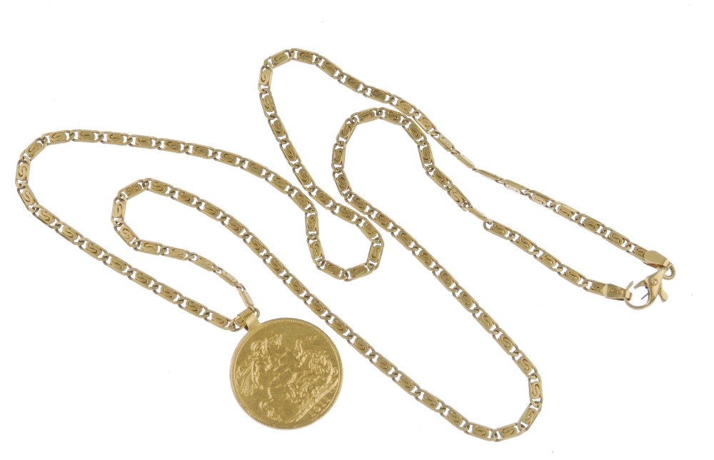 (539760-2-A) A selection of jewellery. To include a sovereign pendant, two necklaces and a pair of - Image 2 of 3