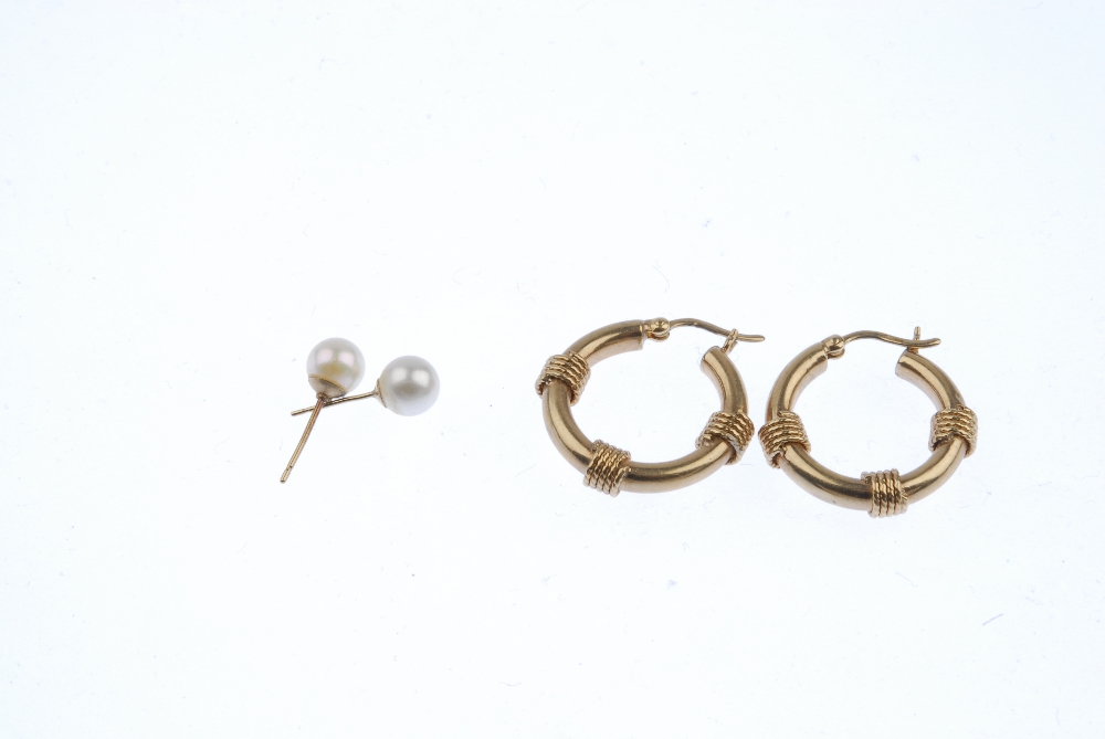 A selection of six pairs of earrings. To include two pairs of 9ct gold ear hoops with rope twist and - Image 3 of 3