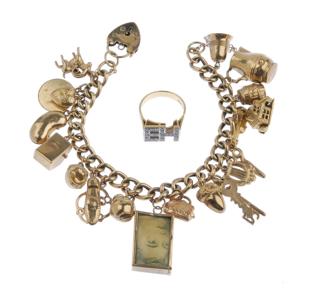 (542448-1-A) A selection of jewellery. To include a 9ct gold charm bracelet suspending twenty-one - Image 3 of 3