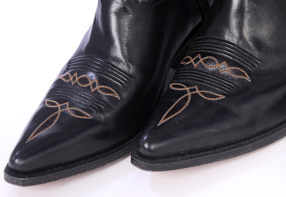 Two pairs of leather cowboy boots. To include a black pair by Tony Mora and a similar tan coloured - Image 5 of 6