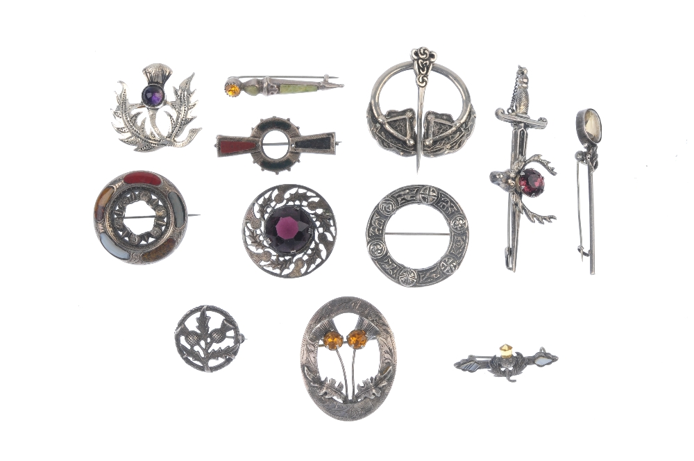 A selection of Scottish jewellery. To include a circular brooch by Malcolm Gray with openwork design - Image 3 of 3