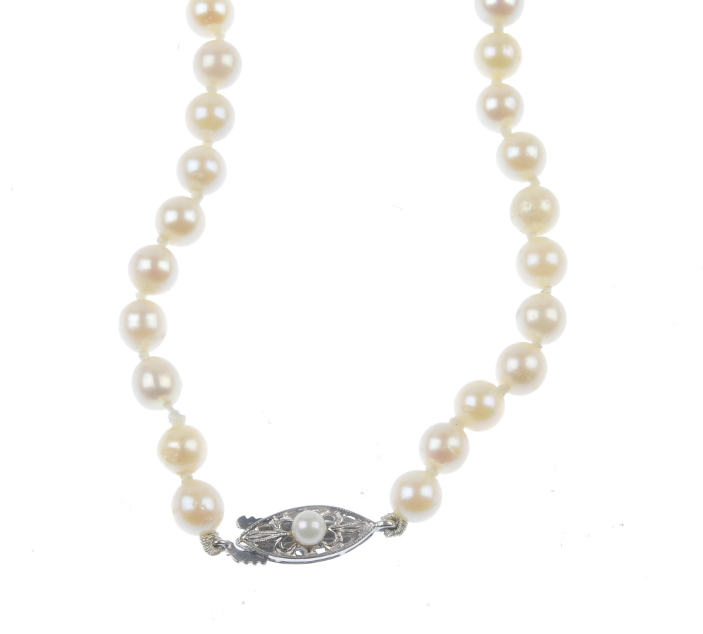 A cultured pearl single-row necklace with 9ct gold clasp. Comprising sixty-nine cultured pearls, - Image 3 of 3