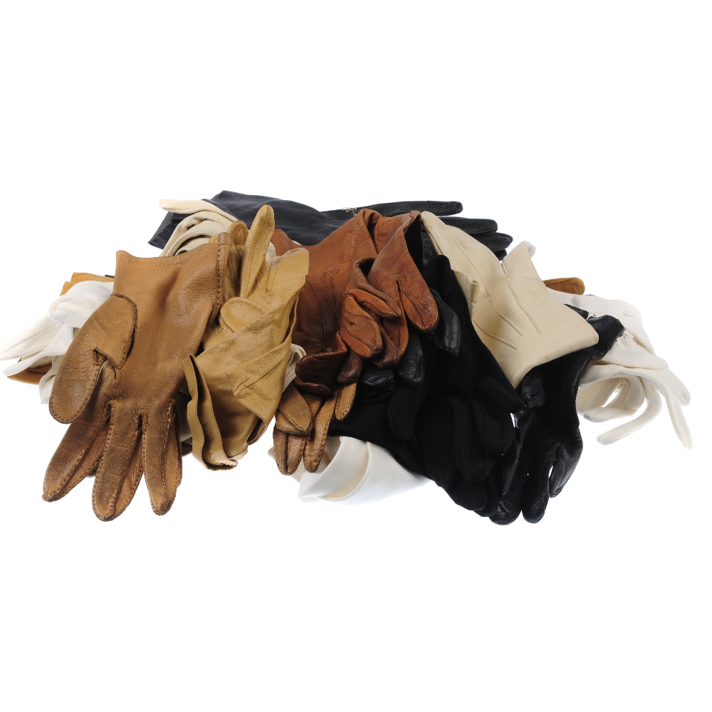 Fourteen pairs of gloves. The majority of gloves made from leather and suede in a variety of colours - Image 2 of 2