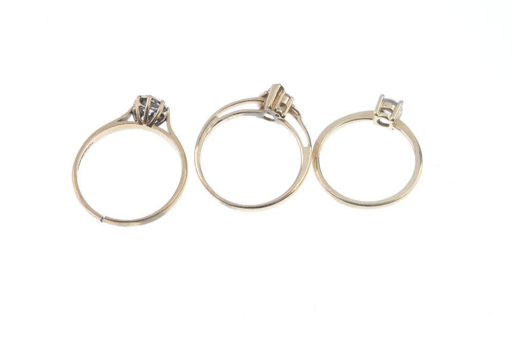 A selection of three 9ct gold diamond and gem-set rings. To include a green chrysoberyl ring with - Image 4 of 4