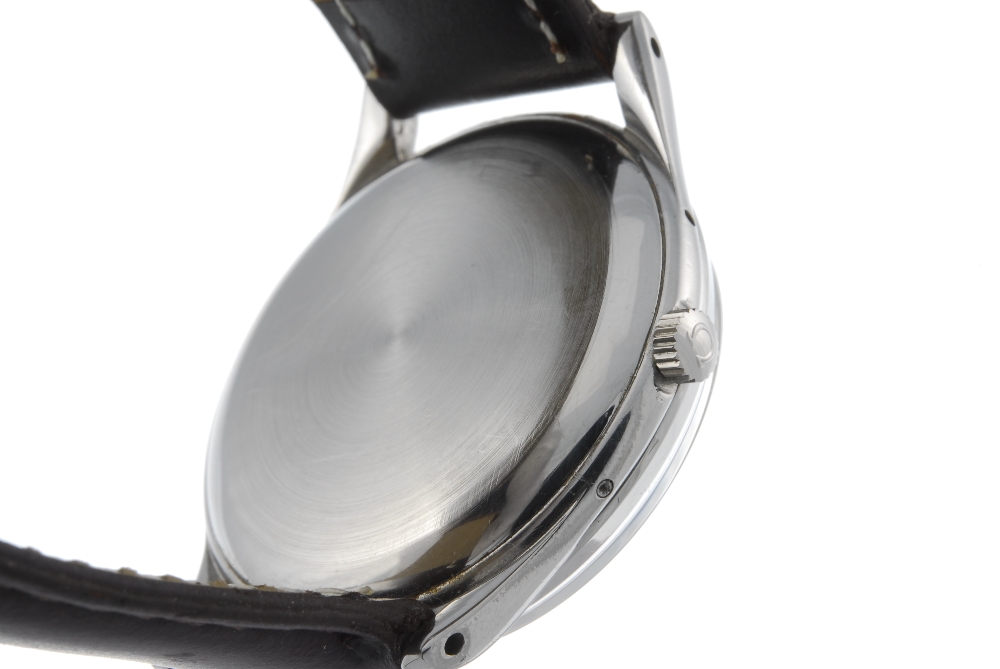 OMEGA - a gentleman's Cosmic triple date wrist watch. Stainless steel case. Numbered 2471-9. - Image 3 of 4