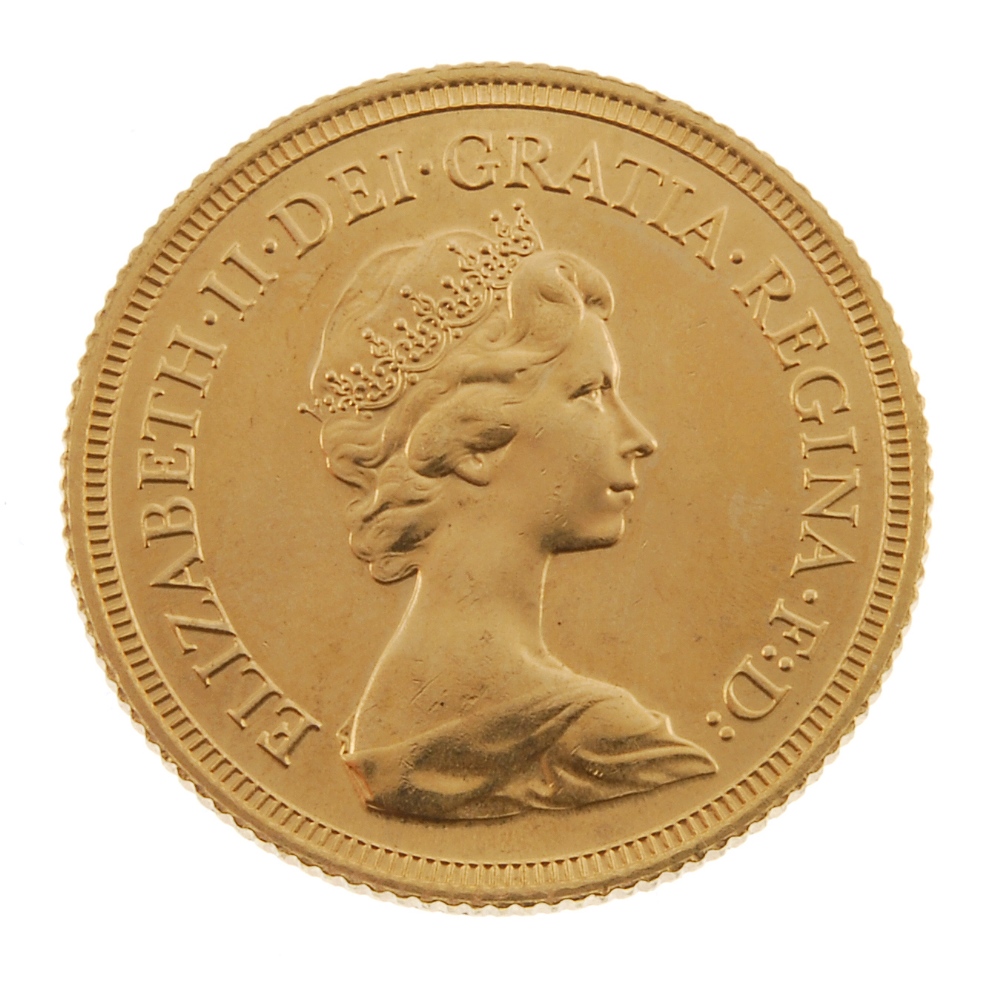 Elizabeth II, Sovereign 1980. About uncirculated. About uncirculated.