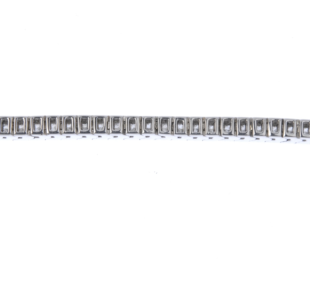 (187921) A diamond line bracelet. Designed as a line of square-shape diamonds to the partially - Image 2 of 4