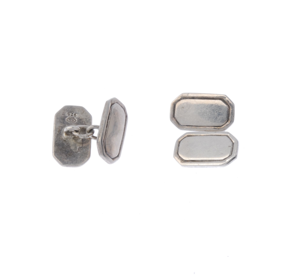 (174110) A pair of silver cufflinks. Weight 15gms. - Image 3 of 3