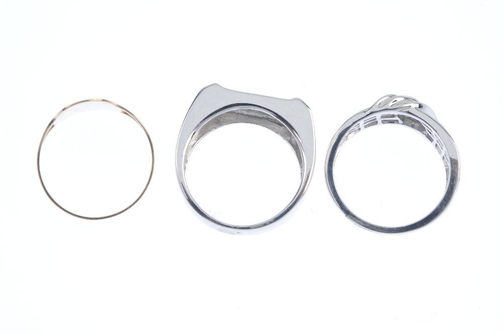 A selection of three 9ct gold rings. To include a diamond panel ring, a diamond dress ring, together - Image 3 of 3