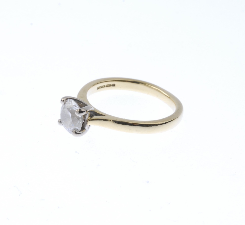 (174110) An 18ct gold diamond single-stone ring. The brilliant-cut diamond to the tapered - Image 4 of 4