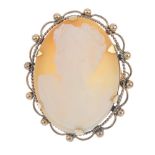 A cameo brooch. The oval-shape shell carved to depict a lady wearing a pearl necklace, to the