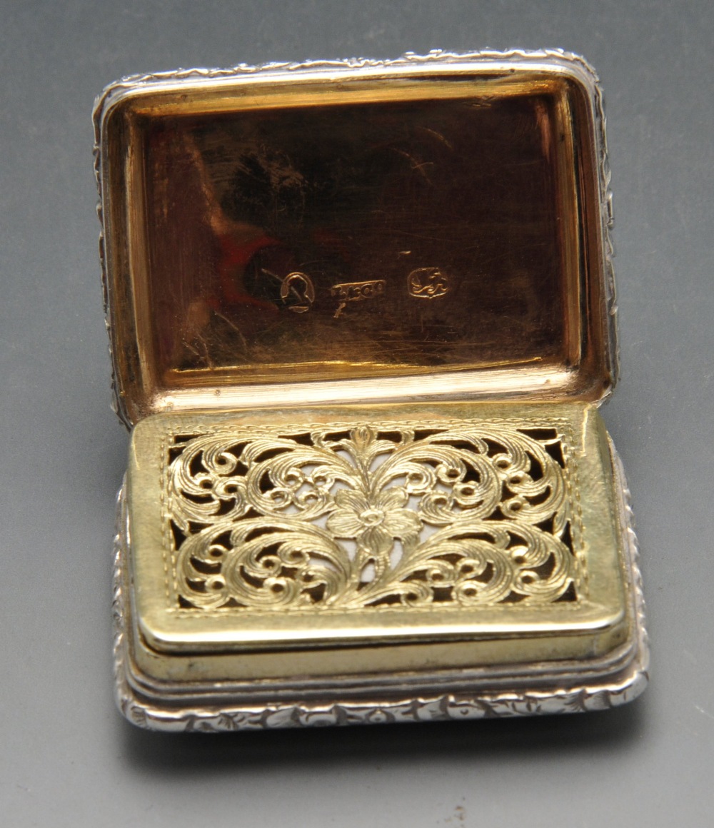 A George IV silver vinaigrette, the oblong form with engine-turned decoration, initialled cartouche, - Image 2 of 6