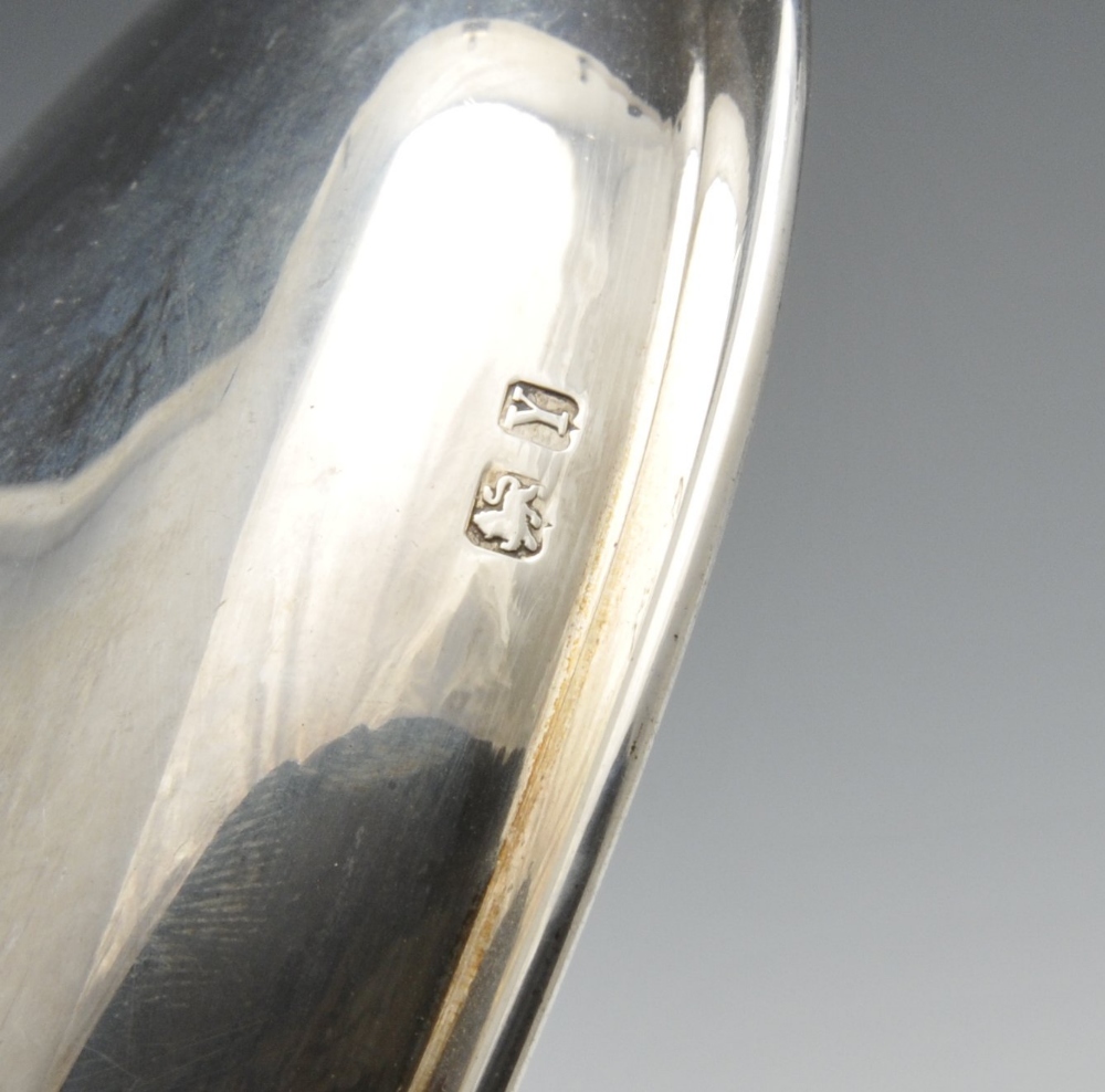 A mid-twentieth century silver entree dish of plain circular form, the cover opening to a detachable - Image 6 of 6