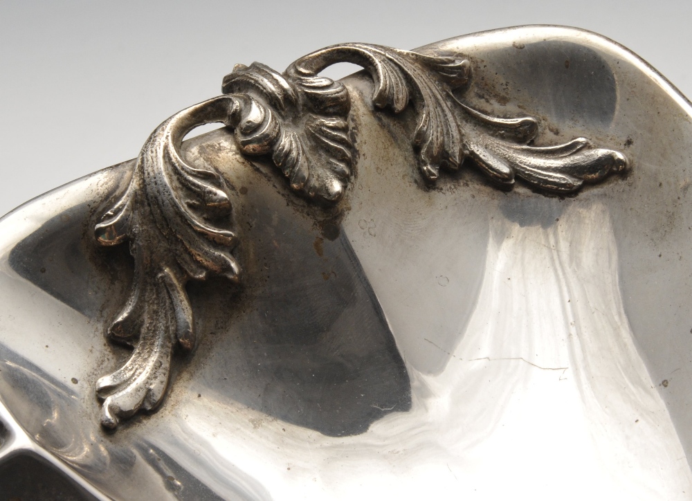 Three items of Italian silver comprising a dish of lobed form quartered by foliate casts and - Image 3 of 5