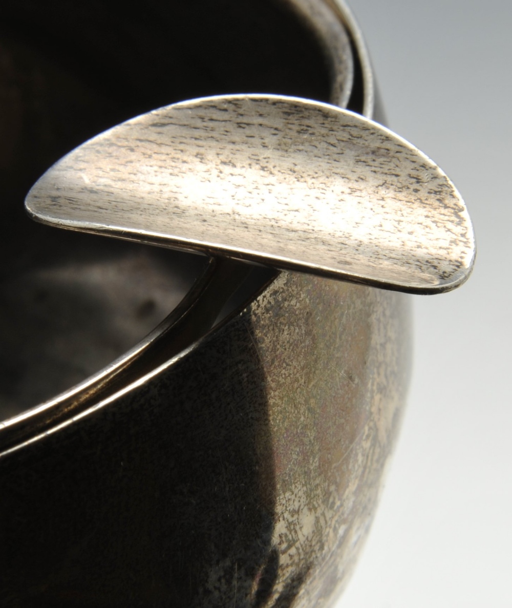 An American ashtray by Tiffany of plain bulbous form, stamped Tiffany & Co, Sterling 22, height - Image 11 of 15