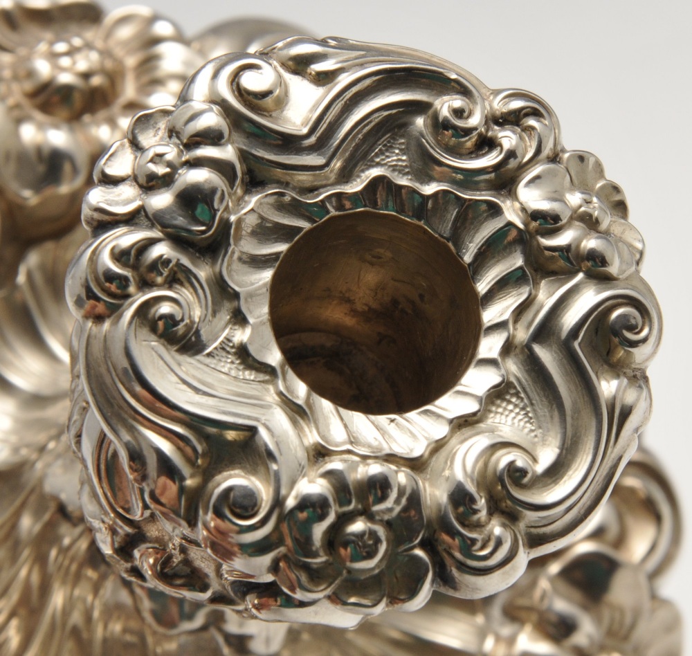 A George IV silver chamberstick decorated in high relief with floral scrolls. Hallmarked James - Image 3 of 5