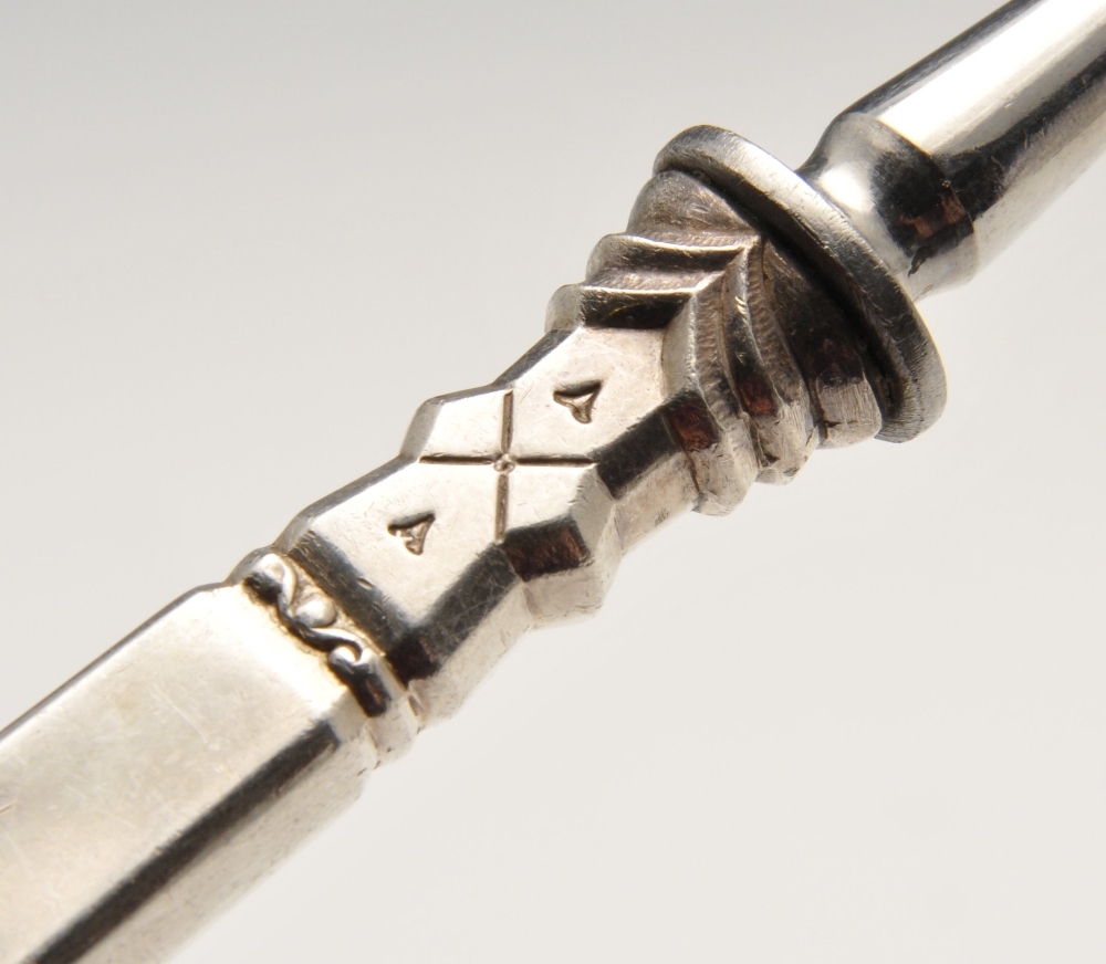 A Norwegian silver mounted cheese slice with tapered scroll embellished handle, marked Hestenes - Image 3 of 7