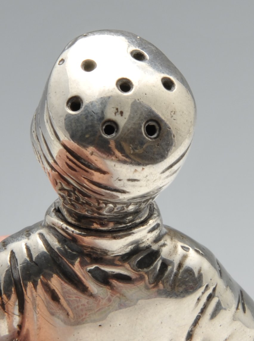 A German silver novelty salt and pepper set, modelled as a male and female in continental dress, - Image 5 of 9