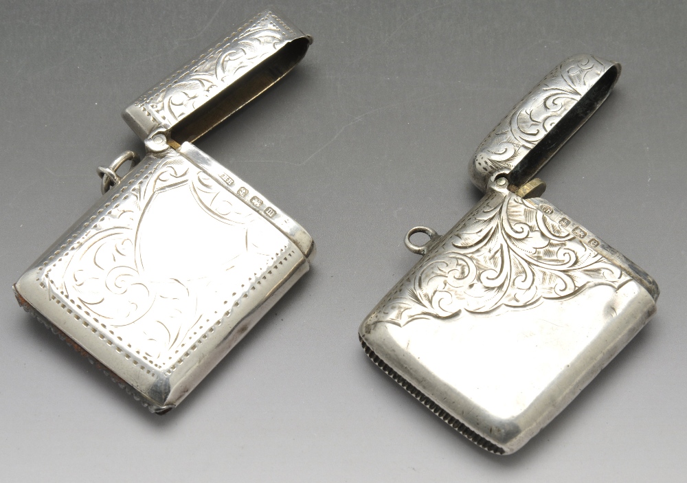 An Edwardian and early twentieth century silver vesta cases, hallmarked Birmingham 1904 and 1911. - Image 2 of 15