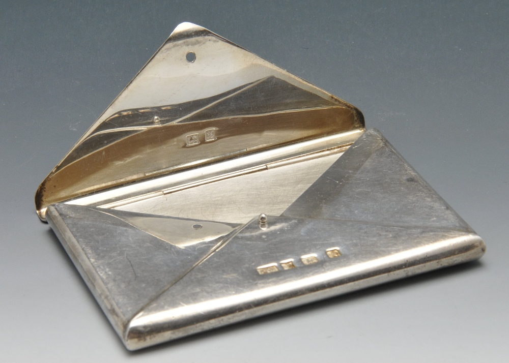 A modern silver visiting or business card case of plain envelope form. Hallmarked Philip Kydd, - Image 3 of 5