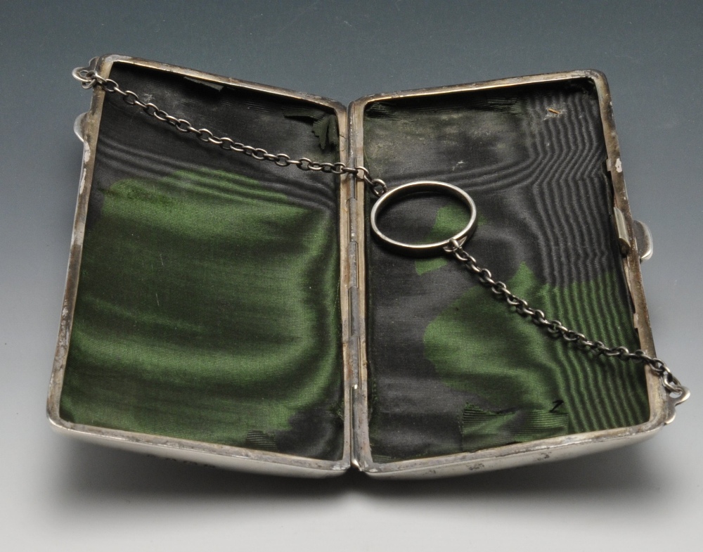 An early twentieth century silver purse or case, the oblong hinged form with reeded decoration, - Image 2 of 5