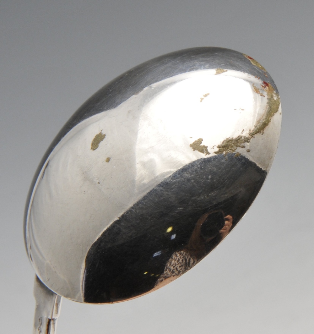 A mid-twentieth century Italian silver caddy spoon with initial engraved oval bowl and simple curved - Image 5 of 9