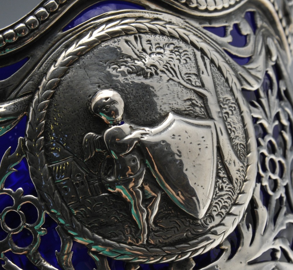 A George III silver sugar basket, the pierced form embellished with classical medallions amidst - Image 4 of 6