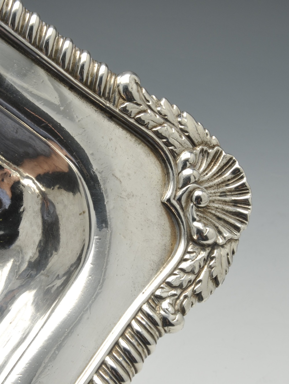 A George III silver entree dish, of shaped oblong form with applied foliate, shell and gadroon - Image 5 of 5