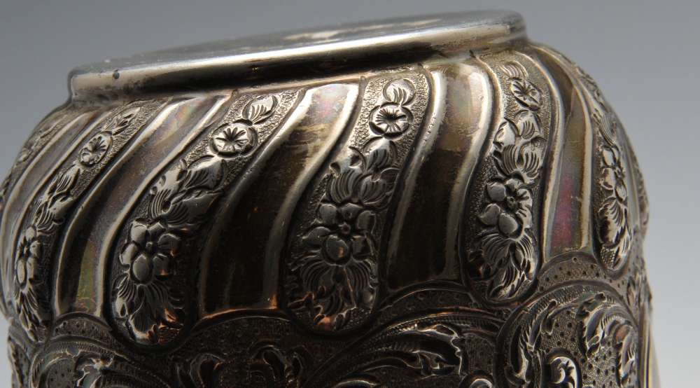 An Edwardian silver bowl, the circular bowl with oblique fluting alternating with floral details - Image 5 of 7