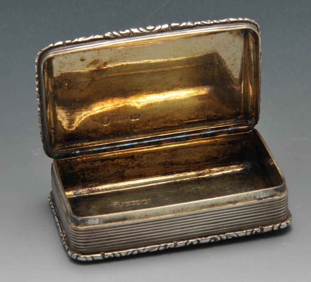 An early Victorian silver snuff box, the rounded rectangular form with floral scroll borders - Image 2 of 6