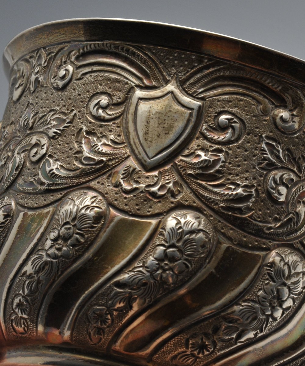 An Edwardian silver bowl, the circular bowl with oblique fluting alternating with floral details - Image 3 of 7