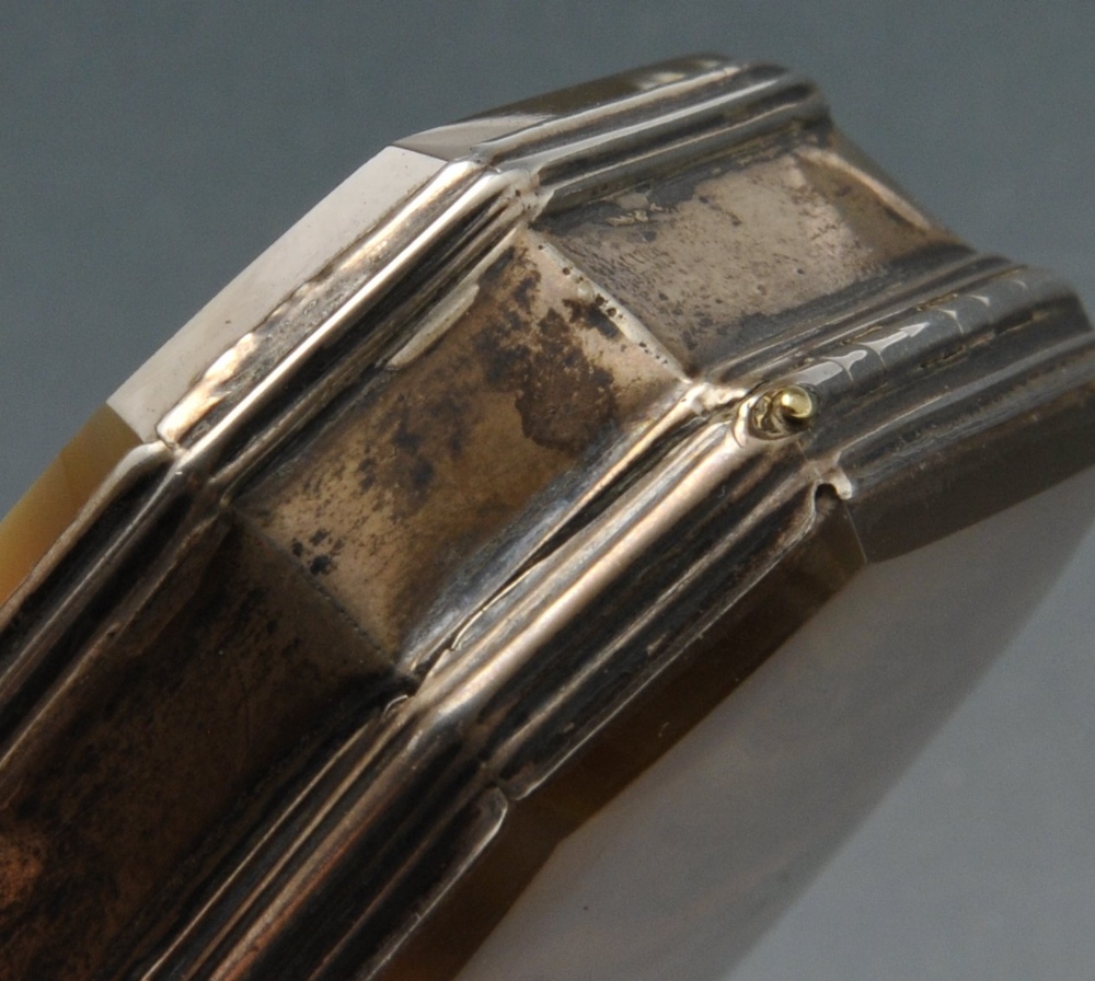 A George III silver mounted and agate box of octagonal sided form. Hallmarked with lion passant - Image 6 of 6