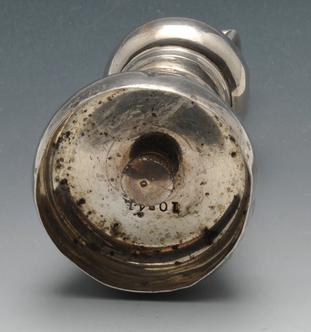 A late Victorian silver pepper grinder modelled in the form of a bell with angular handle - Image 6 of 6