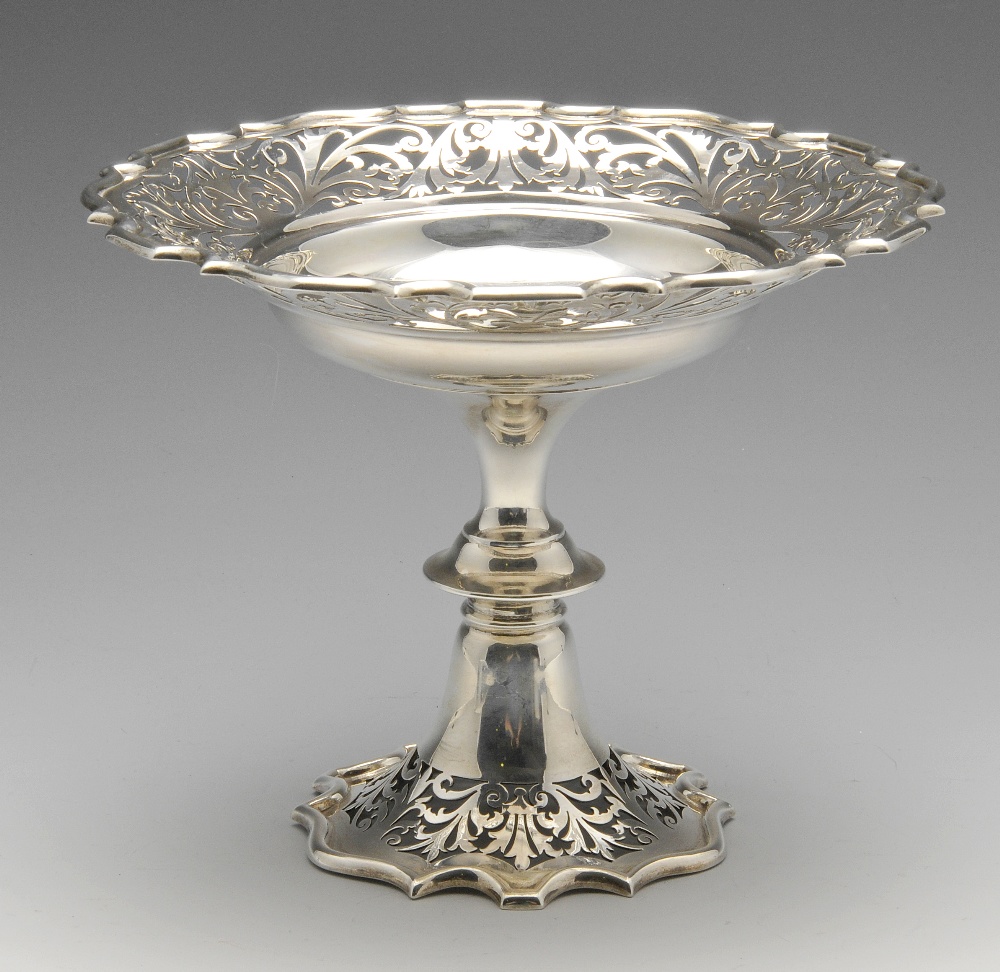 A George V silver tazza, having wide scrolling foliate pierced border and shallow dish leading to