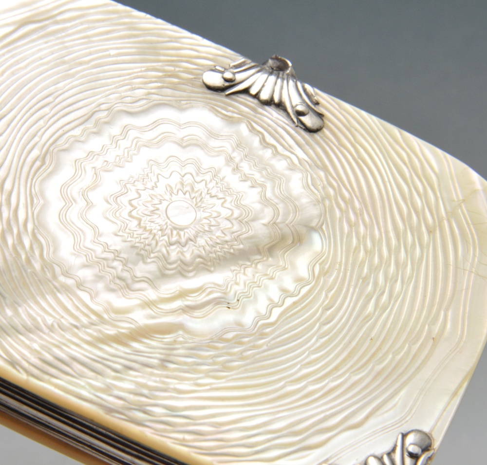 A travelling mother-of-pearl and white metal cased magnifying glass of rounded rectangular form with - Image 4 of 5