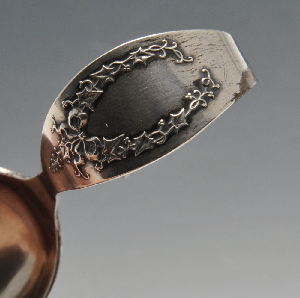 A late George III silver Fiddle pattern teaspoon having initialled terminal, hallmarked William - Image 9 of 10