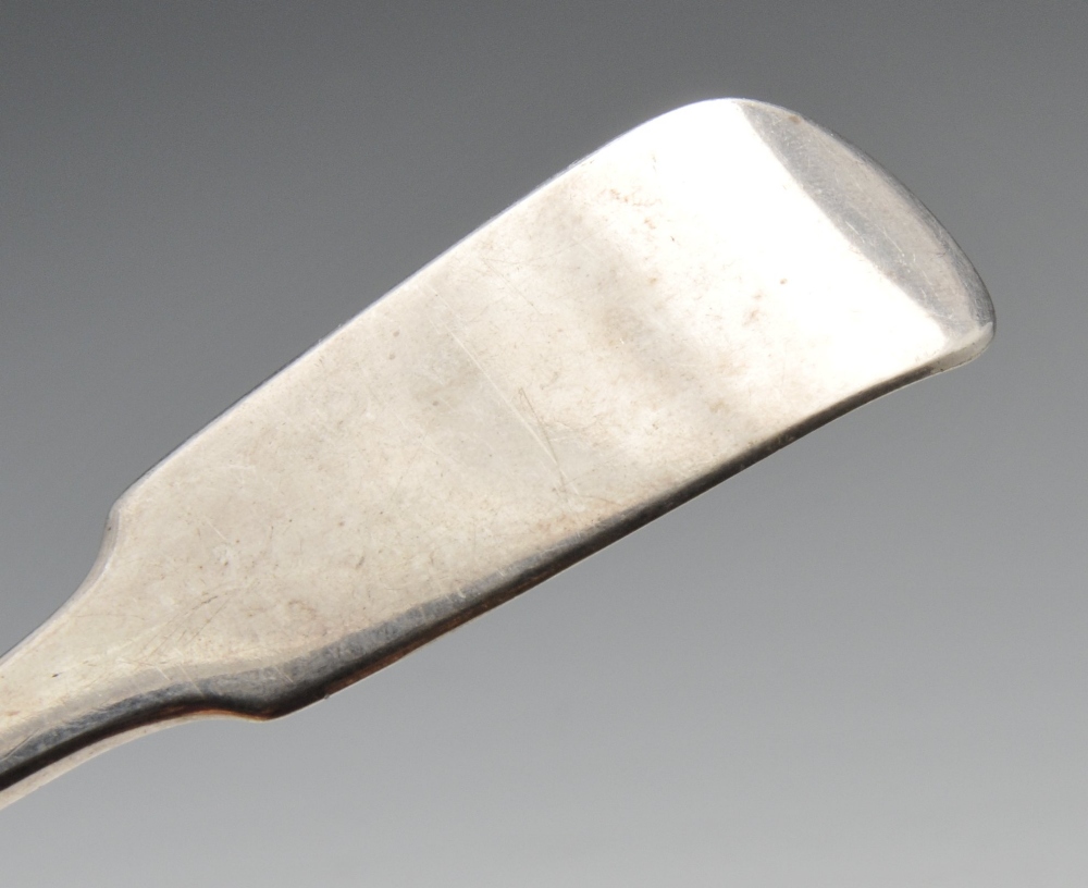 A George III silver Fiddle pattern serving spoon. Hallmarked Dublin 1812. Length measuring 12 3/4 - Image 6 of 6