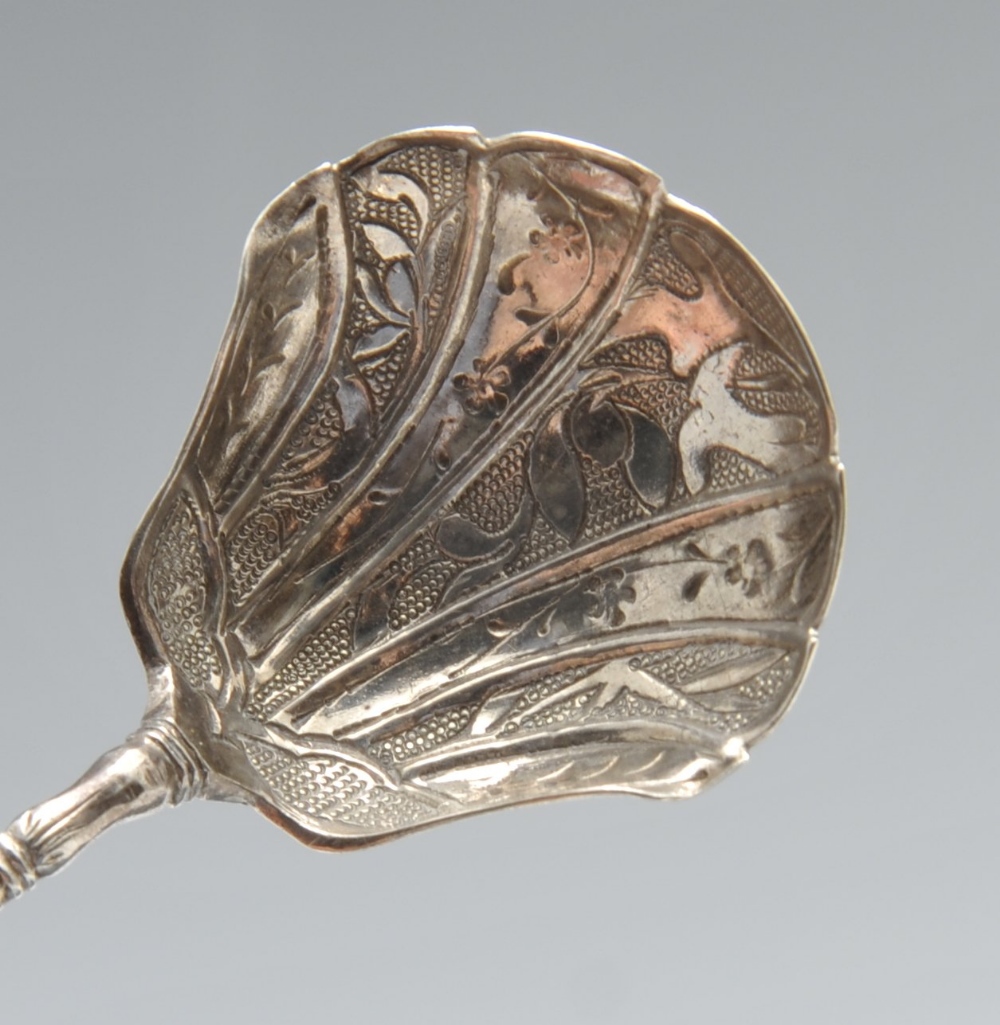 A selection of various George III and later condiment spoons, etc., most examples having - Image 7 of 11