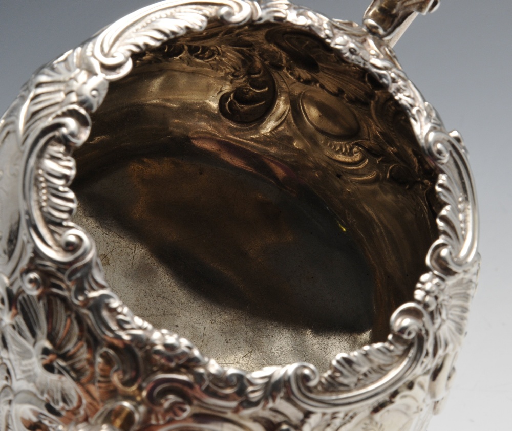 A late George III silver sugar bowl, the circular tapering form with twin foliate capped scroll - Image 5 of 5