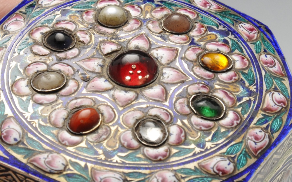 A selection of three similar Indian pandan or betel boxes, comprising an octagonal example set - Image 8 of 15