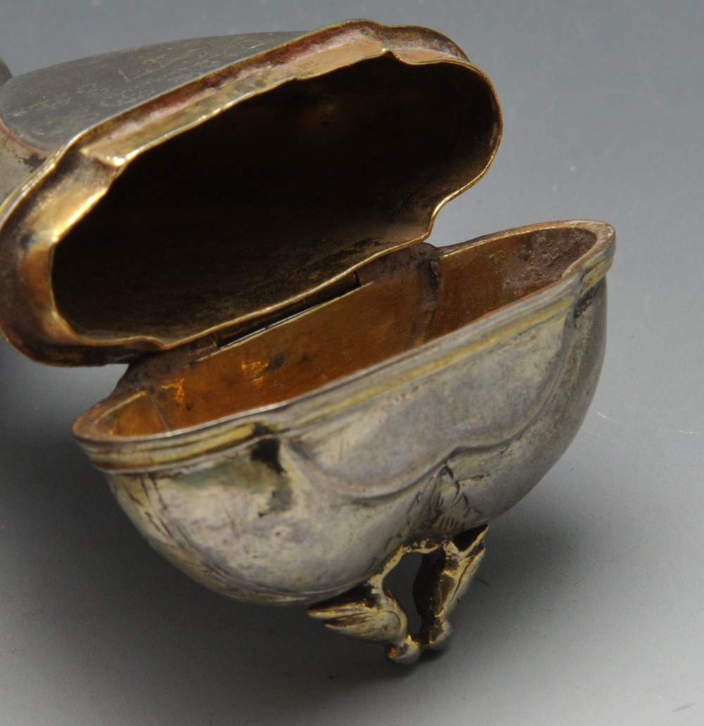 A late eighteenth century Scandinavian Hovedvansaeg, the heart shaped box standing on a flared foot, - Image 2 of 5