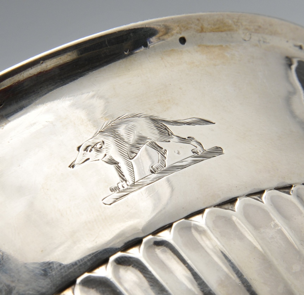 A late George III silver bowl of circular form, crest engraved and decorated with four raised oval - Image 3 of 6